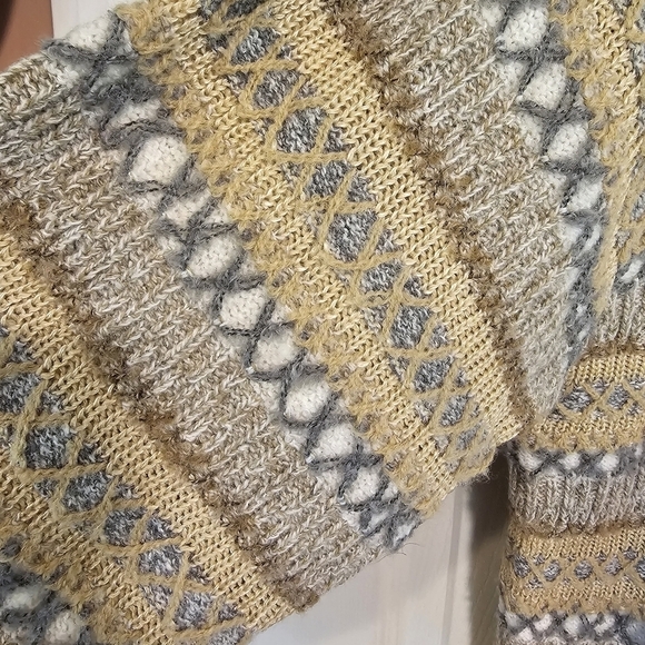 Vintage Crochet Criss Cross Yarn Wool Blend Lizsport Sweater - Picture 2 of 5